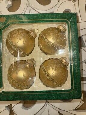 Krebs Vintage, Gold  And Glitter Ornament Set Of 6